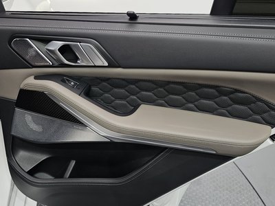 2025 BMW X5 M — миниатюра 15
