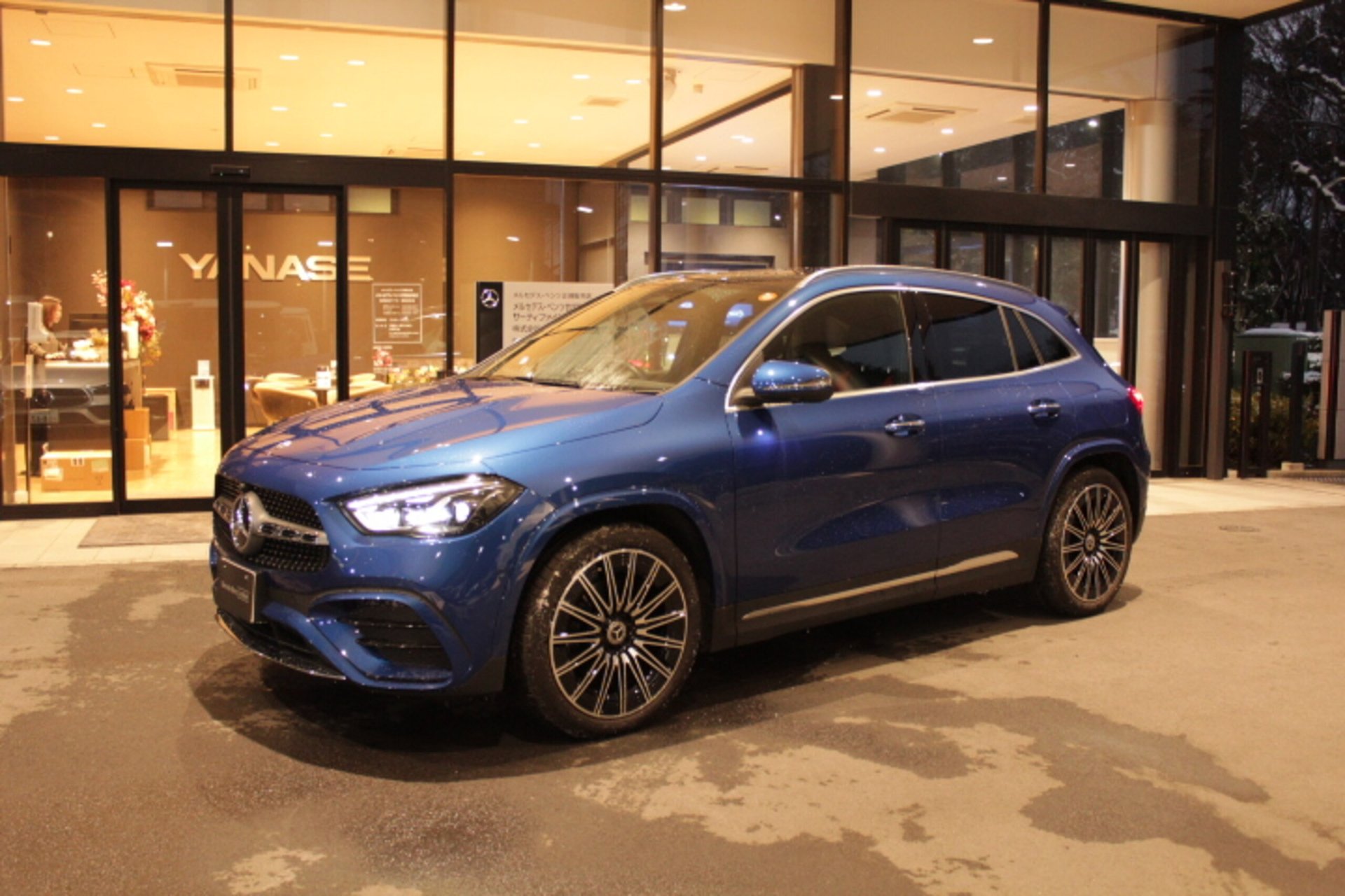 MERCEDES-BENZ GLA - View 1