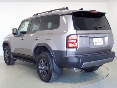 TOYOTA LAND CRUISER 250 - 10