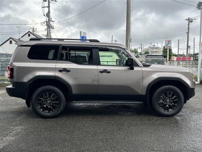 2025 Toyota LAND CRUISER 250 photo 7