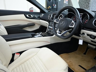 صورة 6 لـ 2018 Mercedes-BENZ SL
