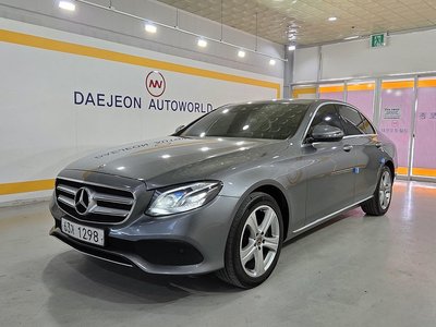 MERCEDES-BENZ E-CLASS - 1