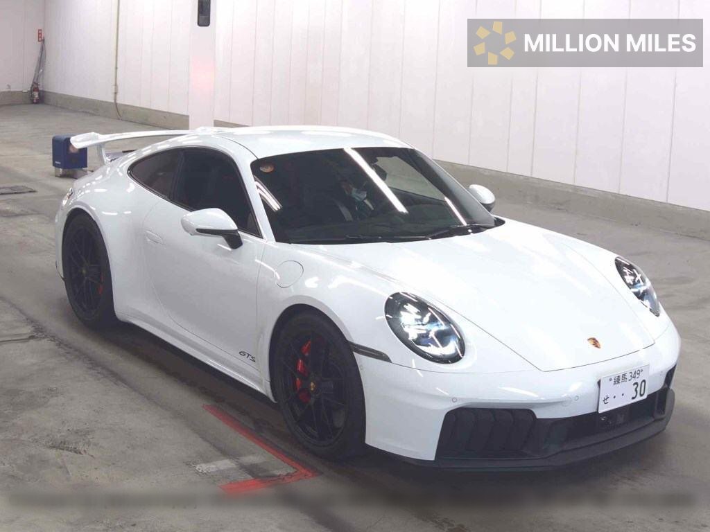 PORSCHE 911 - View 1