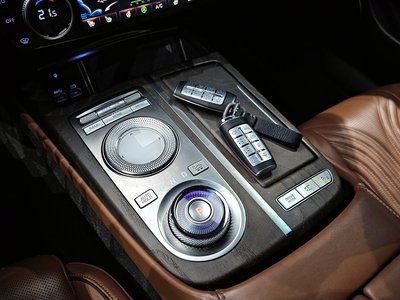 GENESIS G80 (RG3) - 9