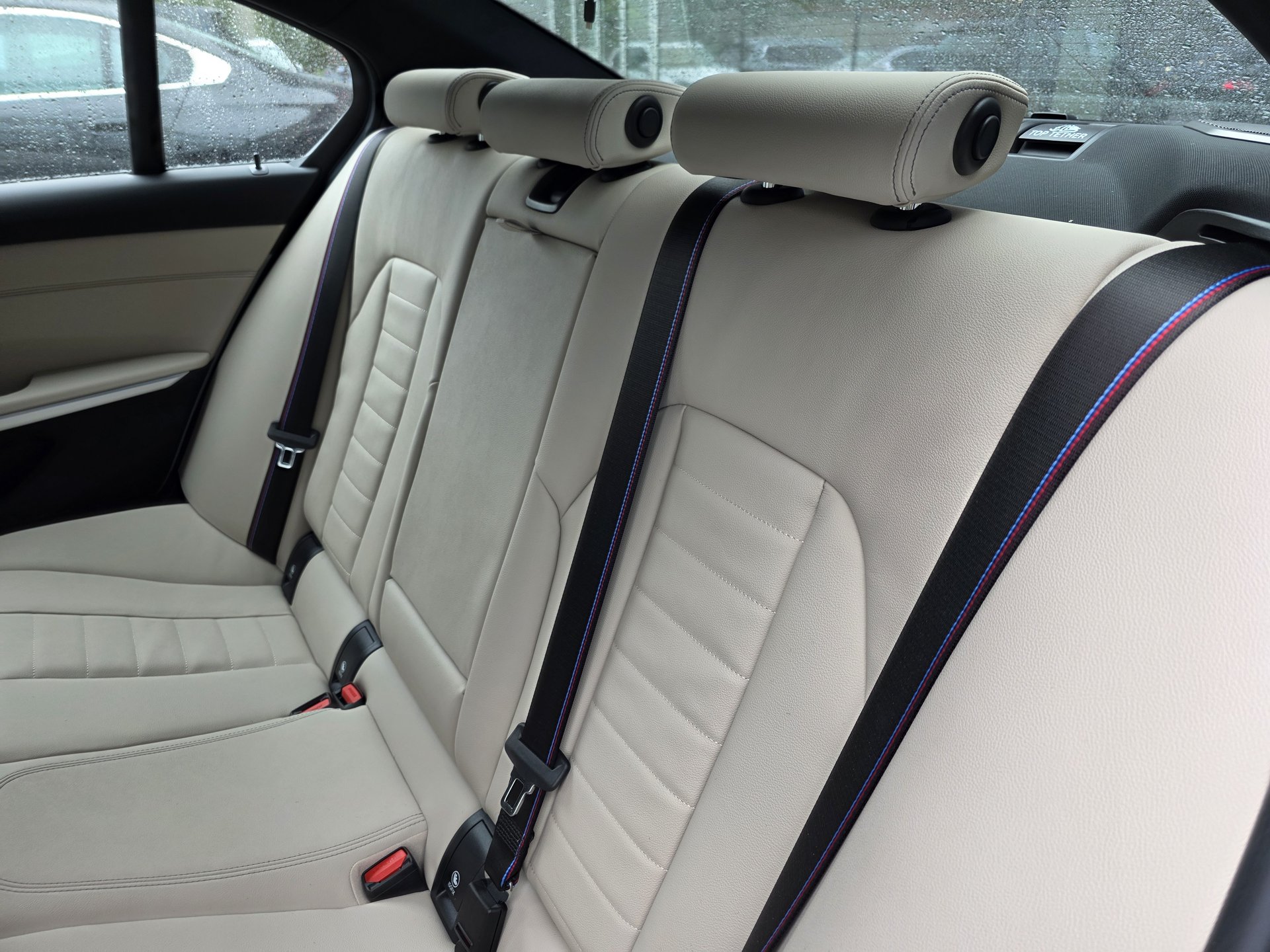 BMW 3 SERIES - View 1