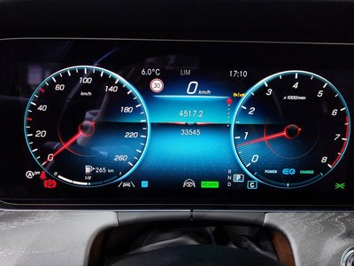 MERCEDES-BENZ E-CLASS - 8