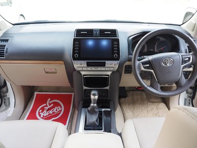 TOYOTA LAND CRUISER PRADO - 6