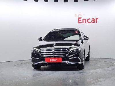 MERCEDES-BENZ E-CLASS - 2