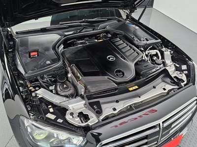 MERCEDES-BENZ E-CLASS - 7