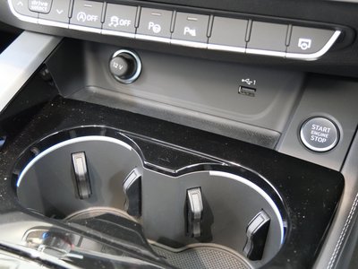 صورة مصغرة 26 لـ 2024 AUDI A4 AVANT