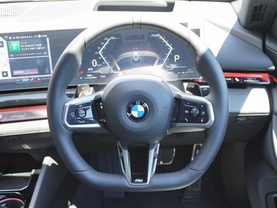 صورة مصغرة 13 لـ 2025 BMW 5 SERIES