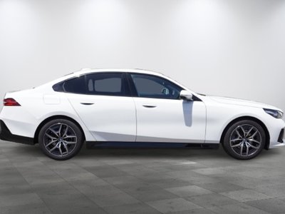 BMW 5 SERIES - 10