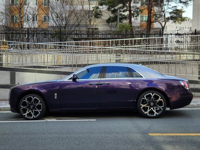 ROLLS-ROYCE GHOST - 7