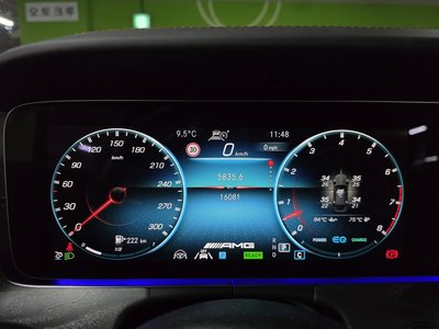 MERCEDES-BENZ GT AMG - 8