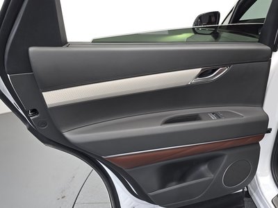 2025 Genesis GV80 thumbnail 15