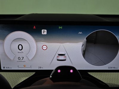 2025 Genesis GV80 thumbnail 11