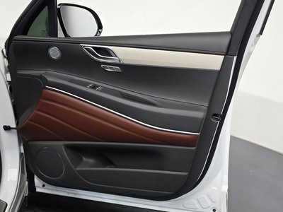 2025 Genesis GV80 thumbnail 14