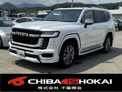 TOYOTA LAND CRUISER 300