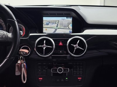 2013 Mercedes-BENZ GLK — миниатюра 12