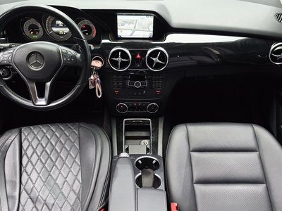 صورة 5 لـ 2013 Mercedes-BENZ GLK