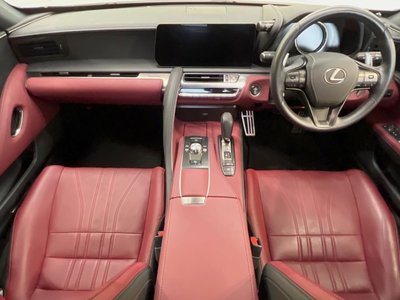 2024 Lexus LC — фото 2