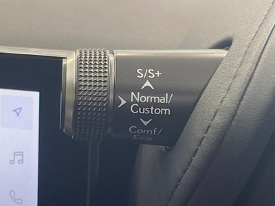 2024 Lexus LC — миниатюра 33