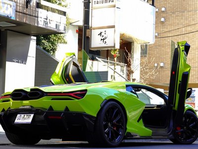 LAMBORGHINI REVUELTO - 5