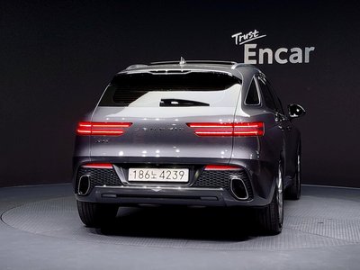 صورة 4 لـ 2022 Genesis GV70