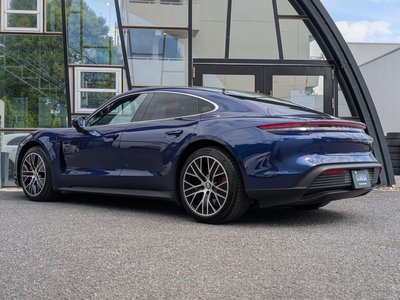 PORSCHE TAYCAN - 5