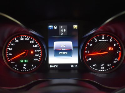 2019 Mercedes-BENZ GLC AMG — миниатюра 38