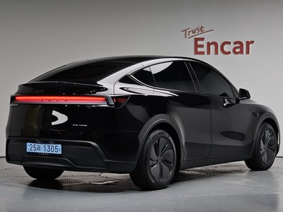 2025 Tesla MODEL Y — фото 2