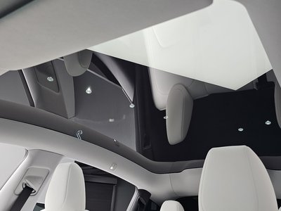 2025 Tesla MODEL Y thumbnail 25