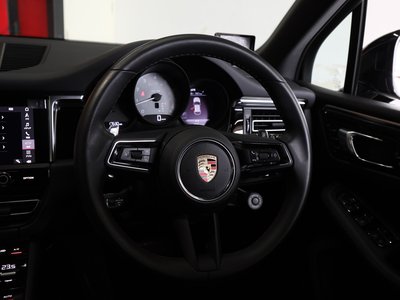 2024 Porsche MACAN — миниатюра 21