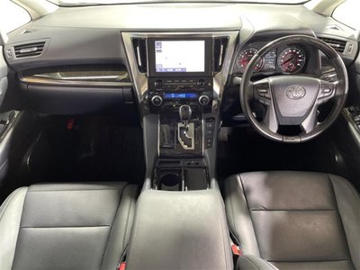 TOYOTA ALPHARD - 2