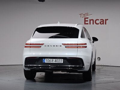 2026 Genesis GV70 photo 4