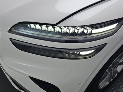 2026 Genesis GV70 photo 9