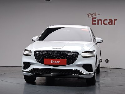 2026 Genesis GV70 photo 2