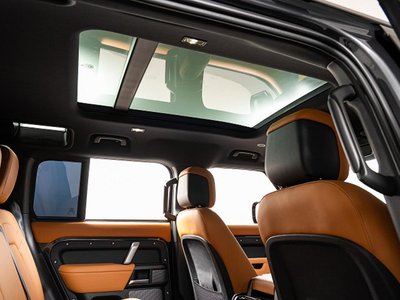 صورة 4 لـ 2023 LAND Rover DEFENDER