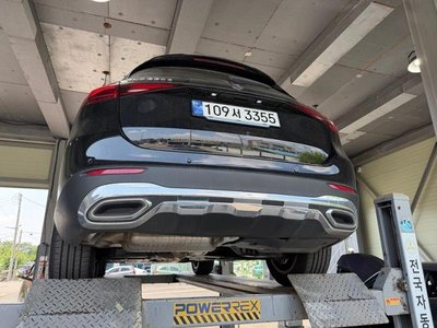 MERCEDES-BENZ GLC - 3