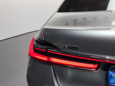 BMW 7 SERIES - 10