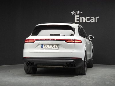 PORSCHE CAYENNE - 4