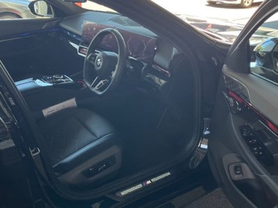 2025 BMW 5 SERIES 缩略图 38