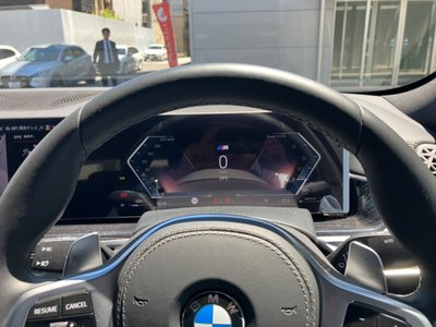 2025 BMW 5 SERIES 缩略图 43
