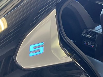 2025 BMW 5 SERIES 缩略图 14