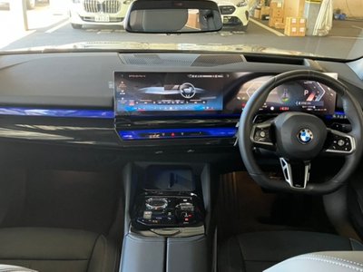 2025 BMW 5 SERIES 缩略图 21