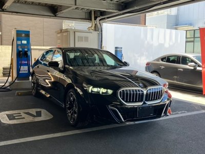 BMW 5 SERIES - 2