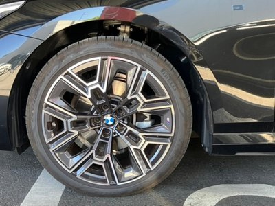 BMW 5 SERIES - 8