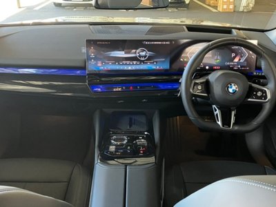 2025 BMW 5 SERIES 缩略图 22