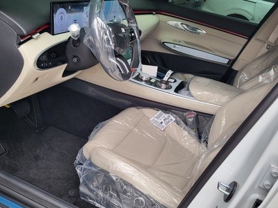 صورة 5 لـ 2026 Genesis GV70