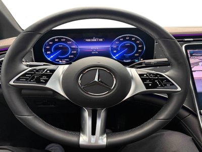 MERCEDES-BENZ EQE - 6